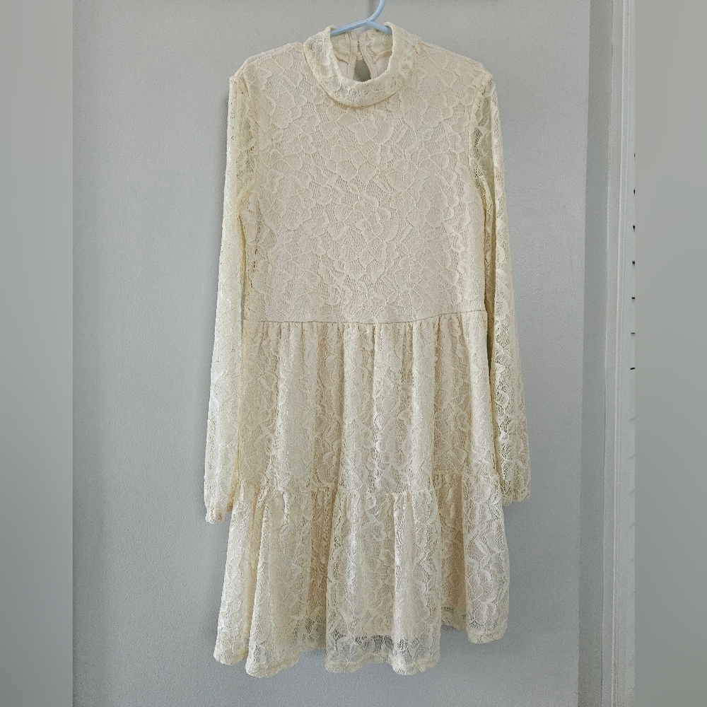 art class | Long Sleeve Cream Lace Dress
